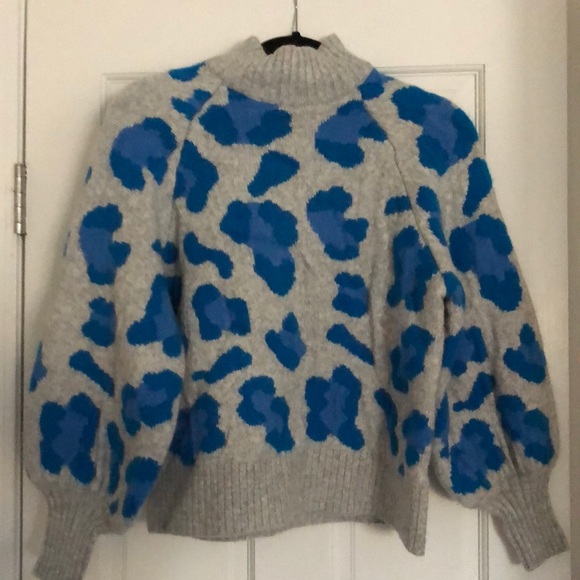 H&M Sweaters - H&M sweater
